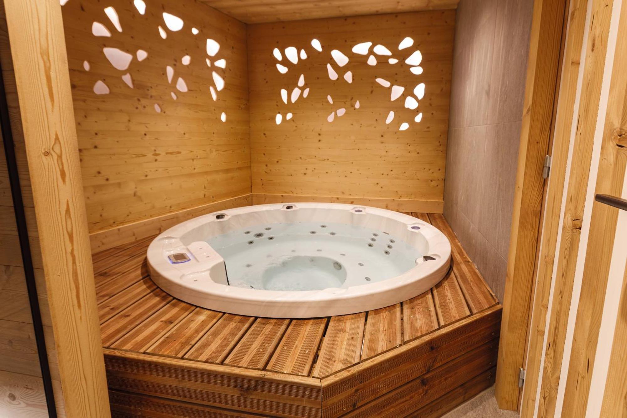 Bio Corti Spa 12 Personnes La Plagne Exterior photo